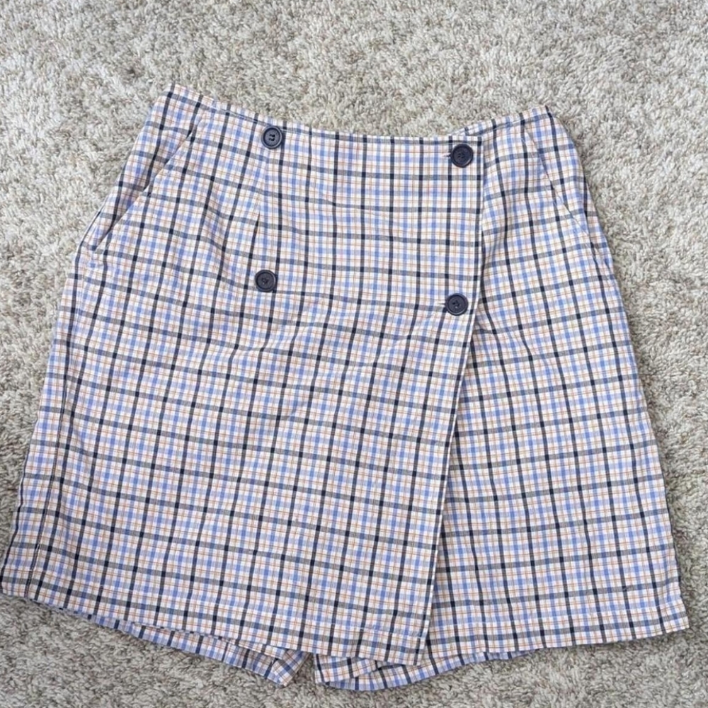 Liz Claiborne wrap mini skort